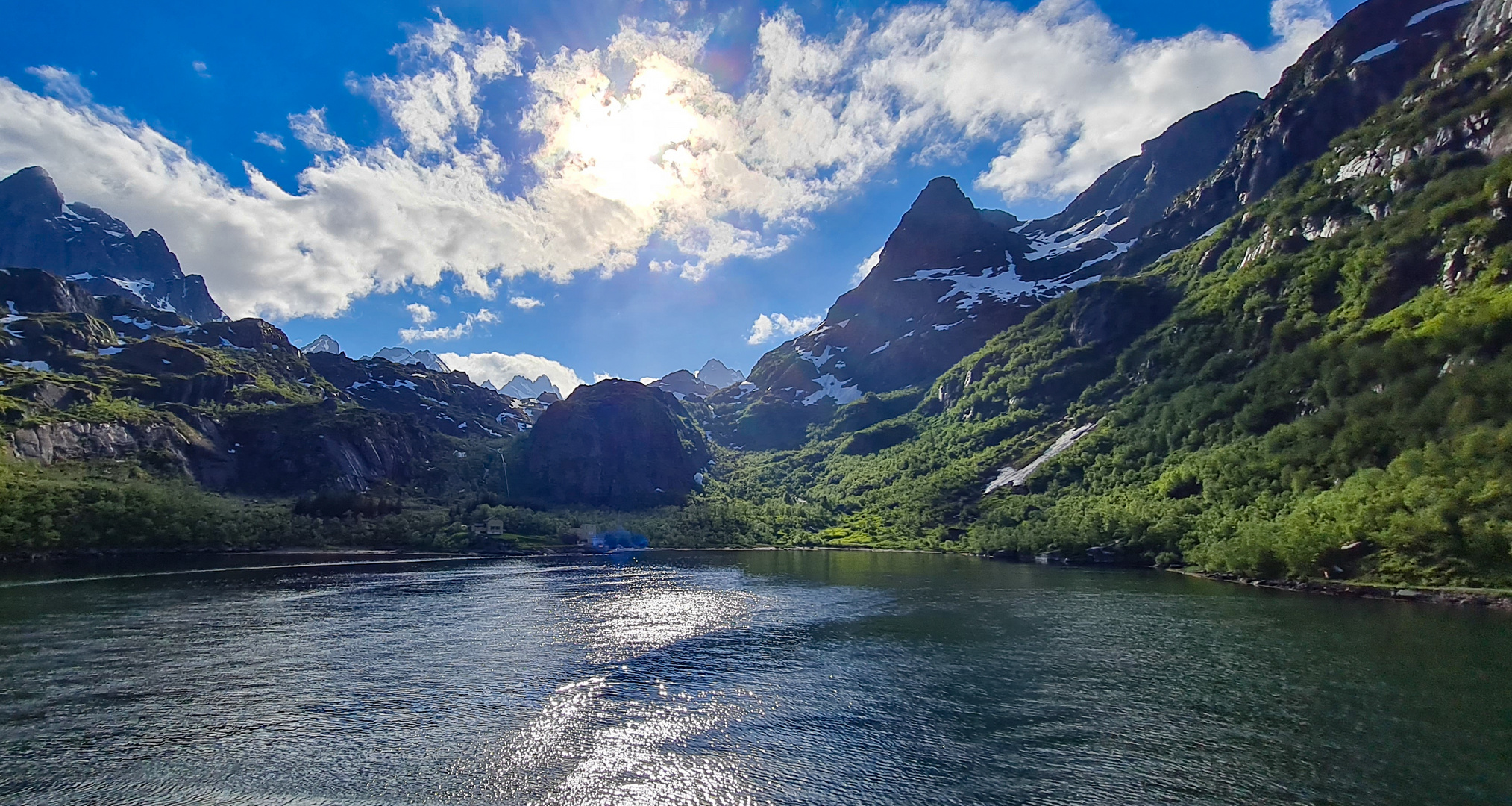 Trollfjord im Juni