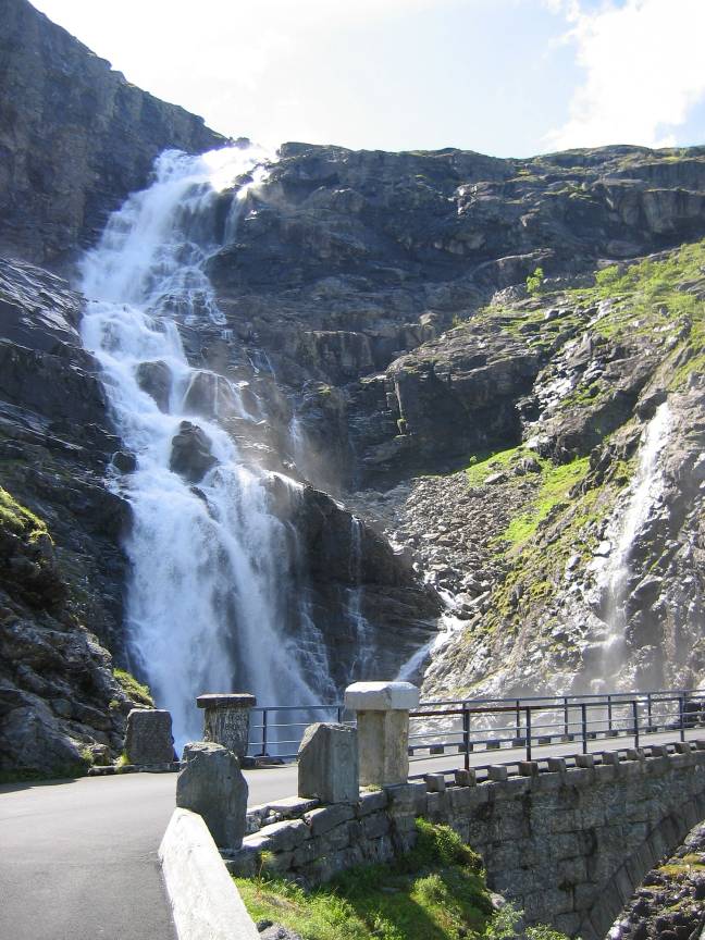 Trollstigen - Stigfossen