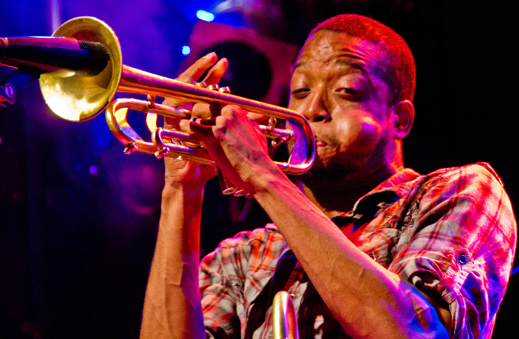 TROMBONE SHORTY PLAYS TRUMPET