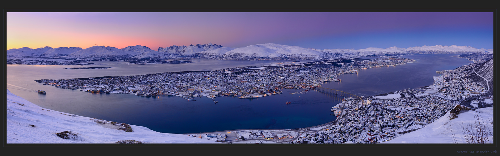 Tromsö in der Dämmerung (200° Pano)