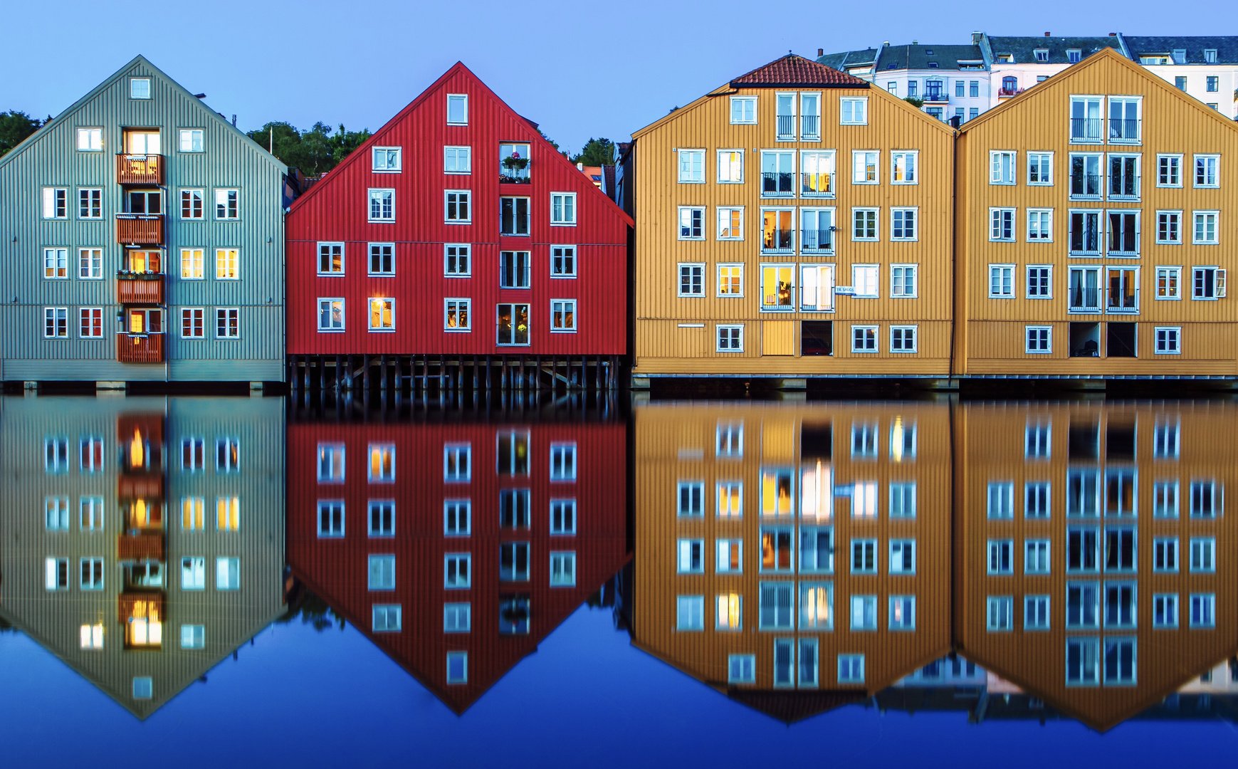 Trondheim Nidelva skyline