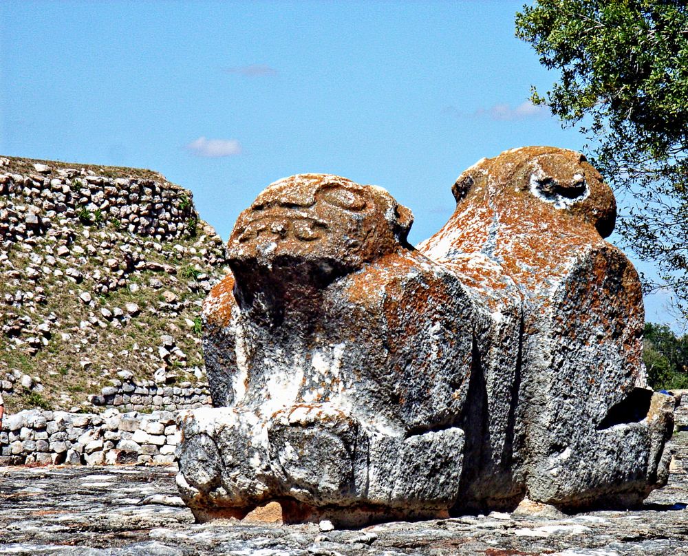 Trône du jaguar bicéphale