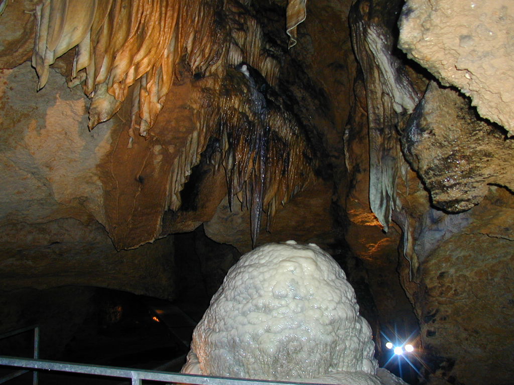 Tropfsteinhöhle,