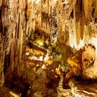 Tropfsteinhöhle - Tief unter der Erde
