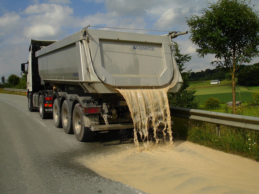 tropft-wie-ein-kieslaster-ist-ein-kieslaster-4c047768-868d-46be-8cc4-220afee3e46c.jpg