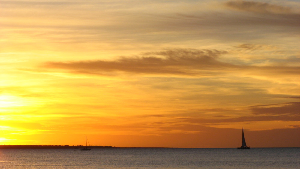 Tropischer Sonnenuntergang