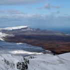 Trotternishkamm im Schnee (mit Sicht bis nach Harris hinüber)