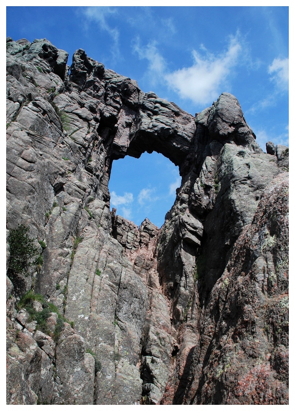 Trou de la Bombe (Aiguilles de Bavella/ Korsika)