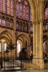 TROYES-KATHEDRALE ST. PIERRE et ST. PAUL-BLICK ZUM CHOR