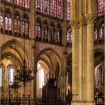 TROYES-KATHEDRALE ST. PIERRE et ST. PAUL-BLICK ZUM CHOR