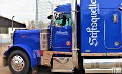 Truck der Firma Stiftsquelle