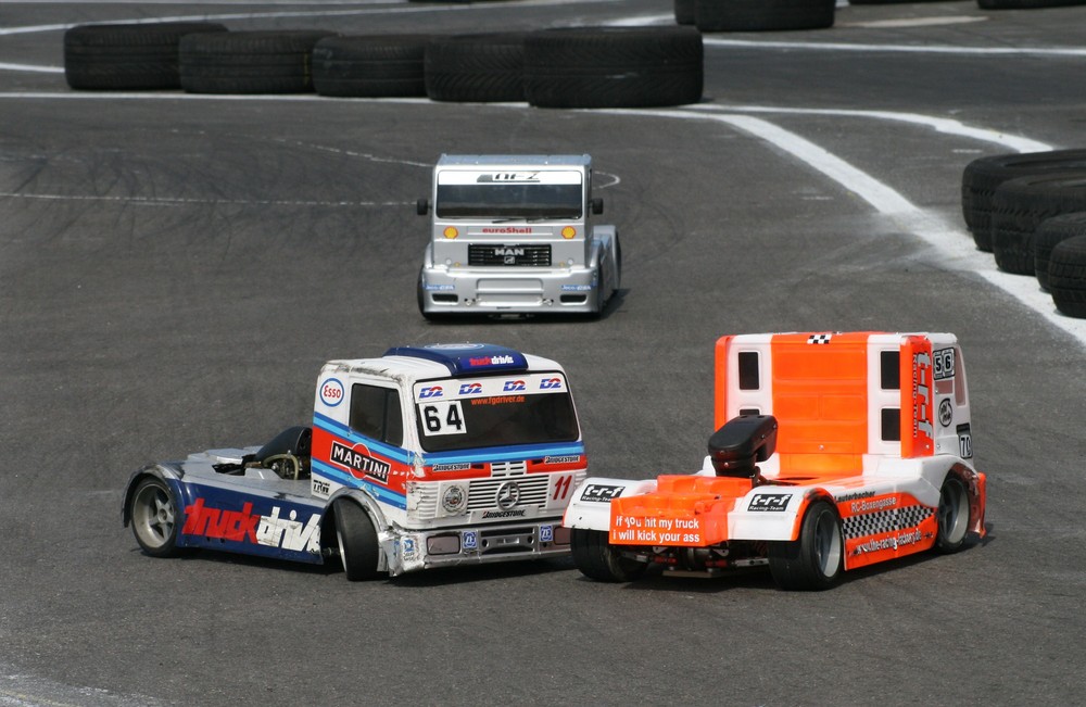 Truck racing