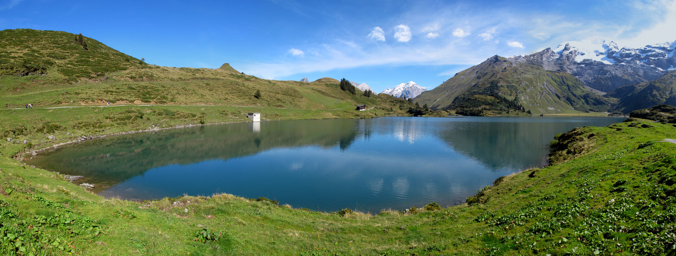 Trüebsee mit Blick zum Titlis