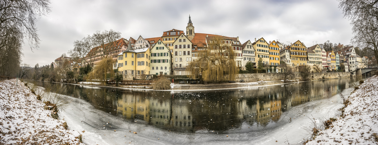 Trügerischer Spiegel