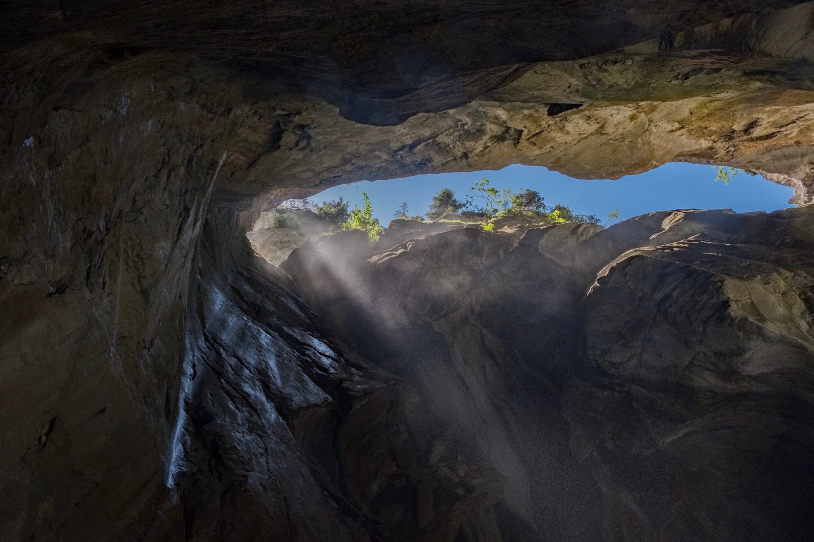 Trümmelbachwasserfälle Eingangahöhle