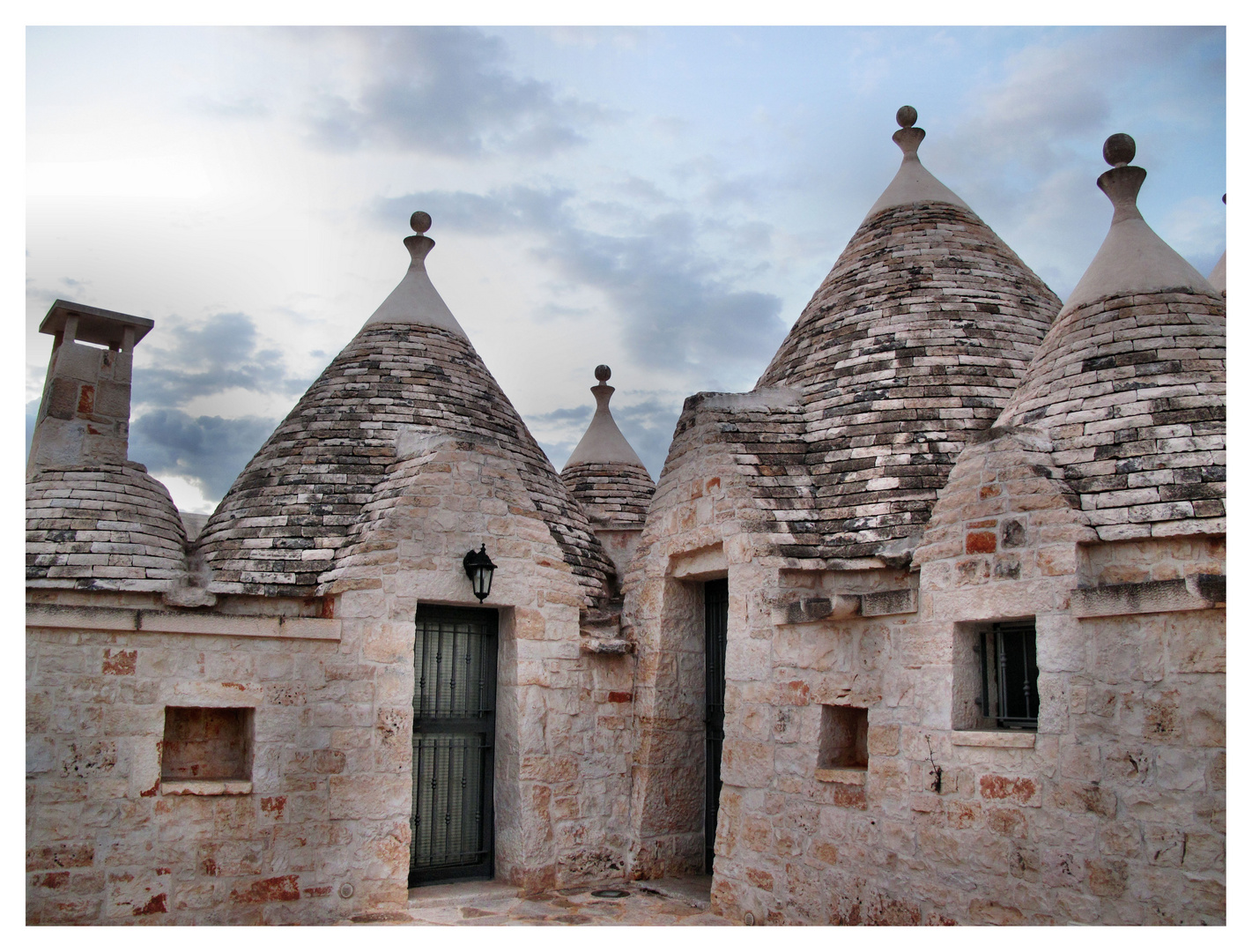 Trulli tra Cisternino e Martina Franca in Puglia