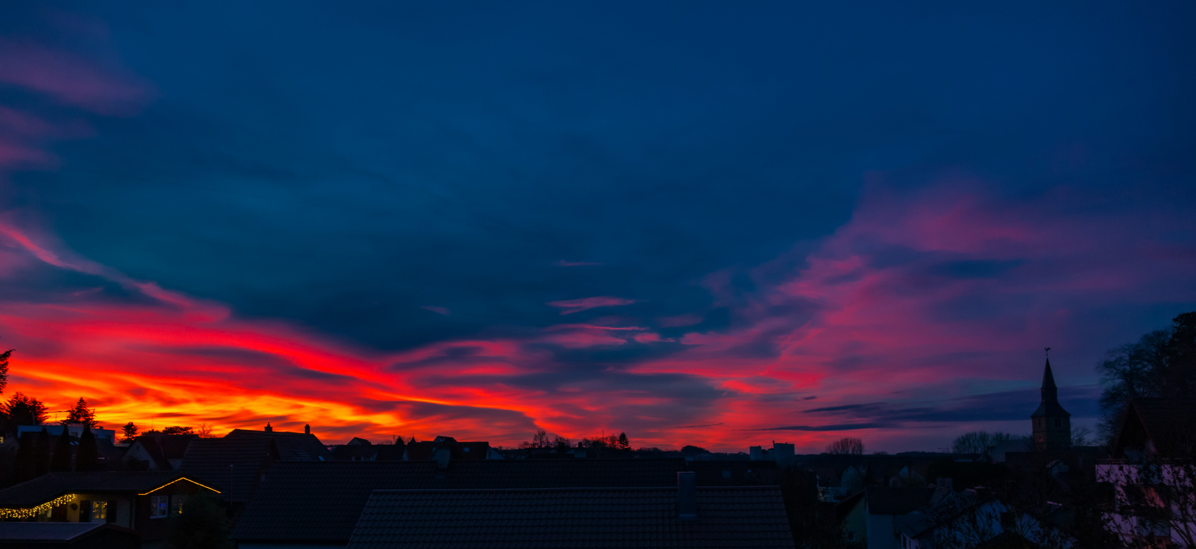 Tschüß 2022 mit herrlichem Himmel