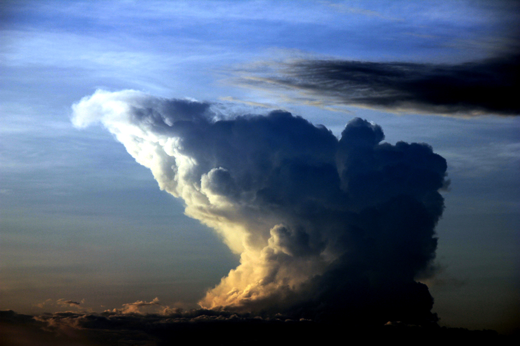 Tsunami nel cielo del Vietnam