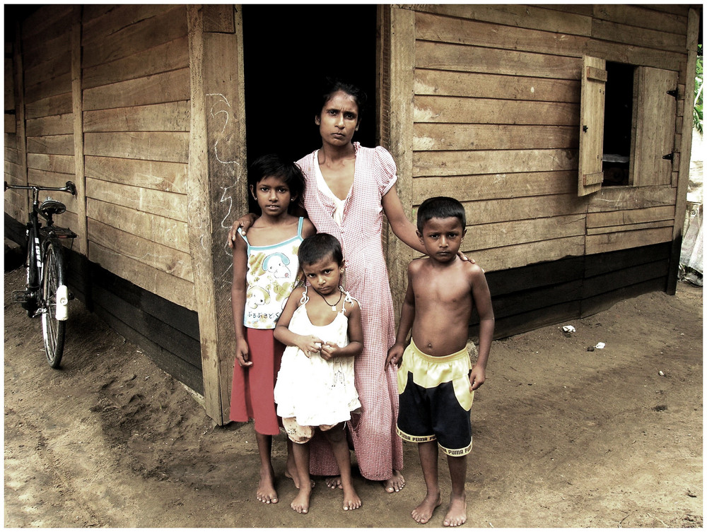 Tsunami Victim - Mother & Kids