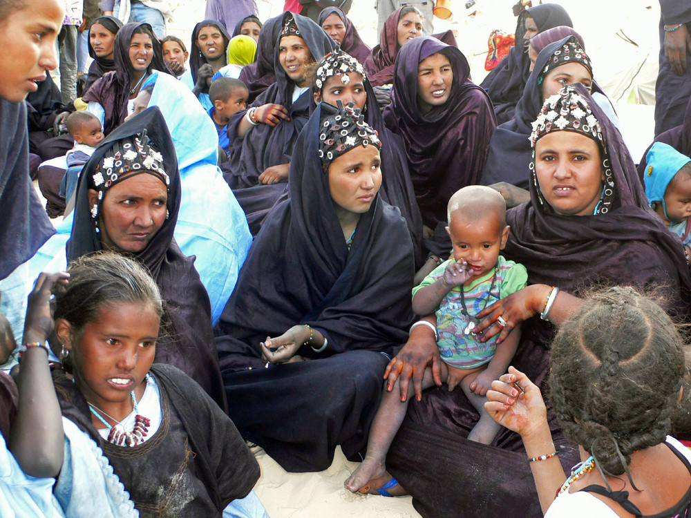 Tuareg women at the Essakane Festival (Mali) in January 2007