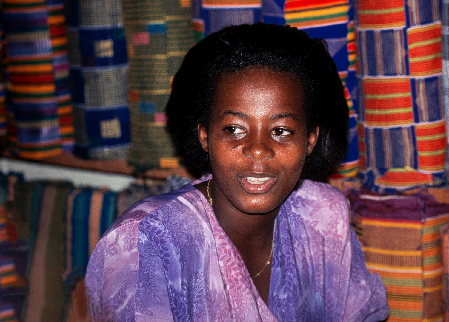 Tuchverkäuferin Abidjan Ivory Coast 1994