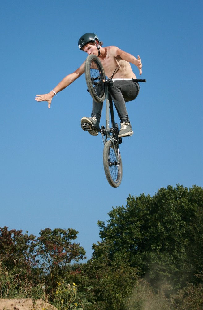 tuck no hander