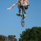 tuck no hander