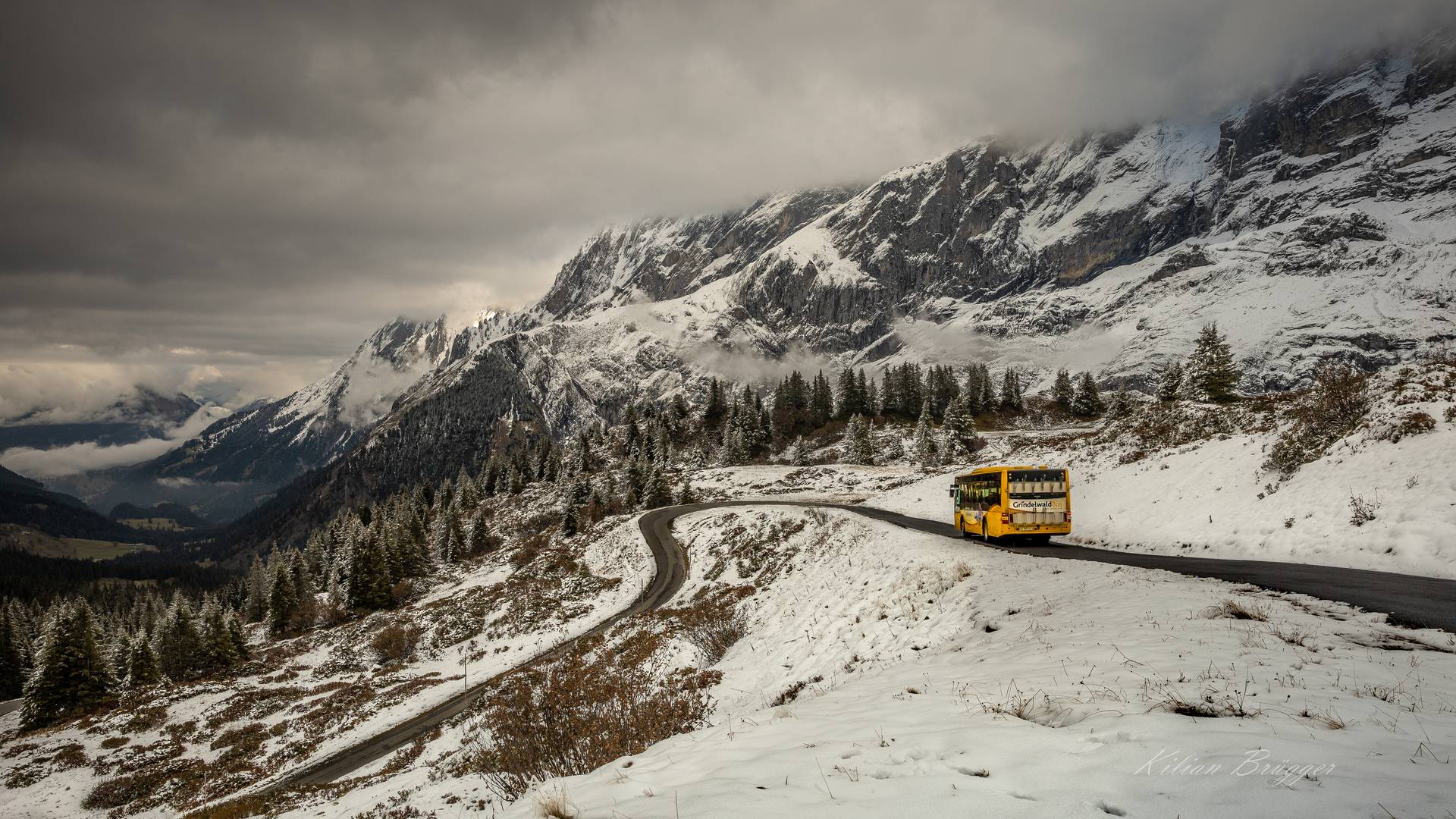 tü - da - do  tönt das Postauto 