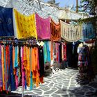 Tücherimpressionen in der Altstadt von Naxos