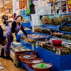 Tüchtige Fischverkäuferin in Busan