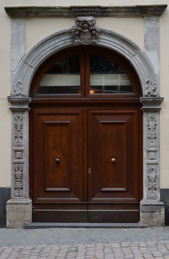 Tür in der Kölner Altstadt