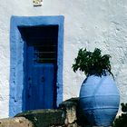 Tür und Vase in Milos