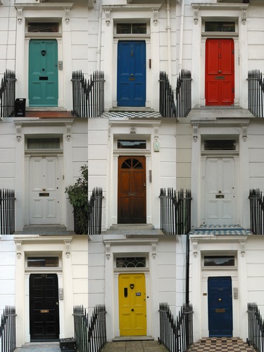 Türen in einer Londoner Straße