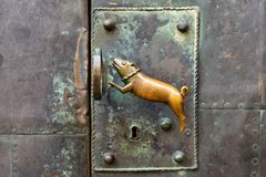 Türgriff "Schweinehund" in der Stiftskirche