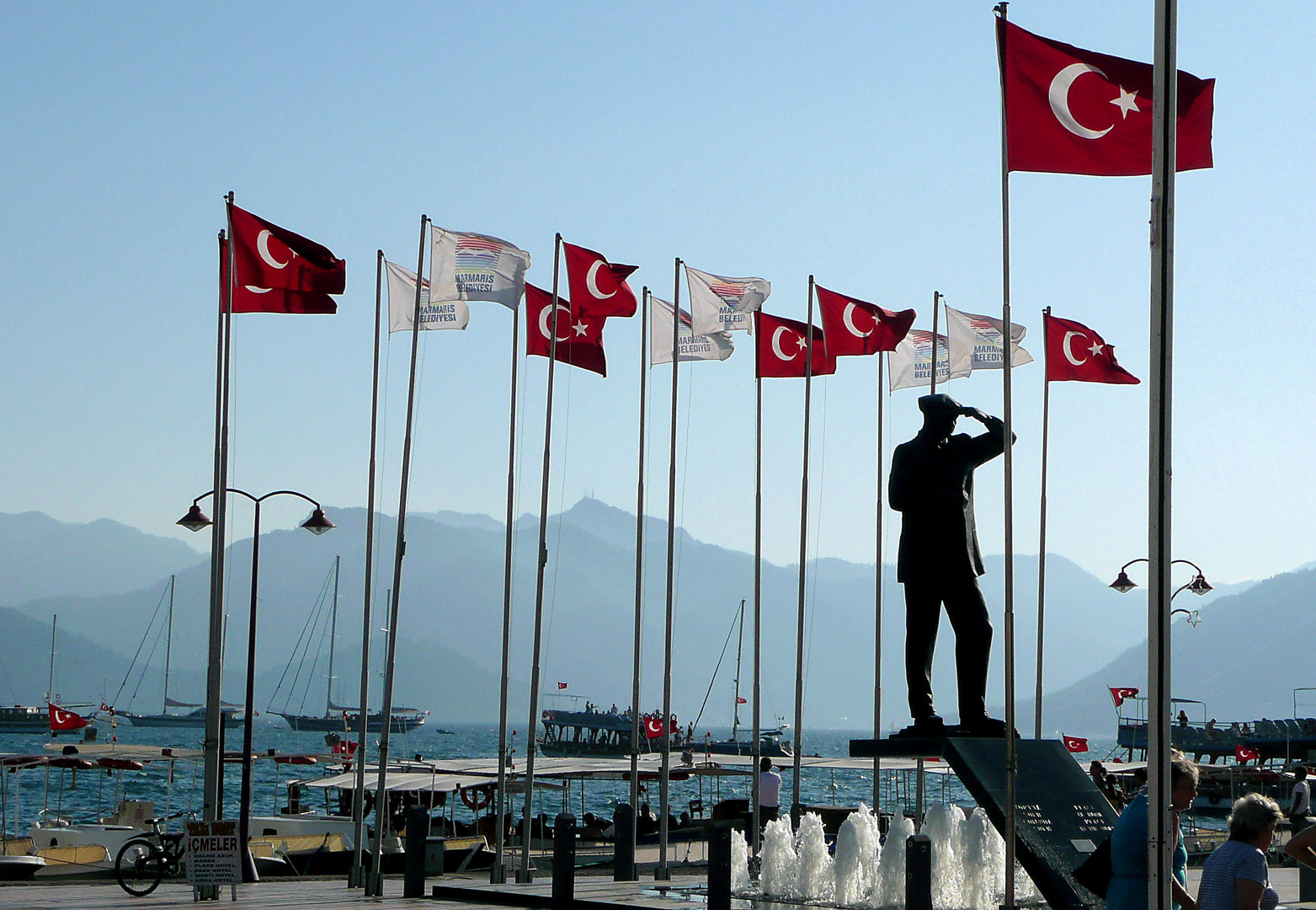 Türkei: Promenade von Marmaris- Start und Ziel unseres Segeltörns