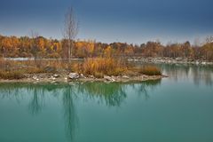 Türkise Seenlandschaft