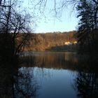 Türkissee - Blick zwischen den Bäumen, Insel Wolin