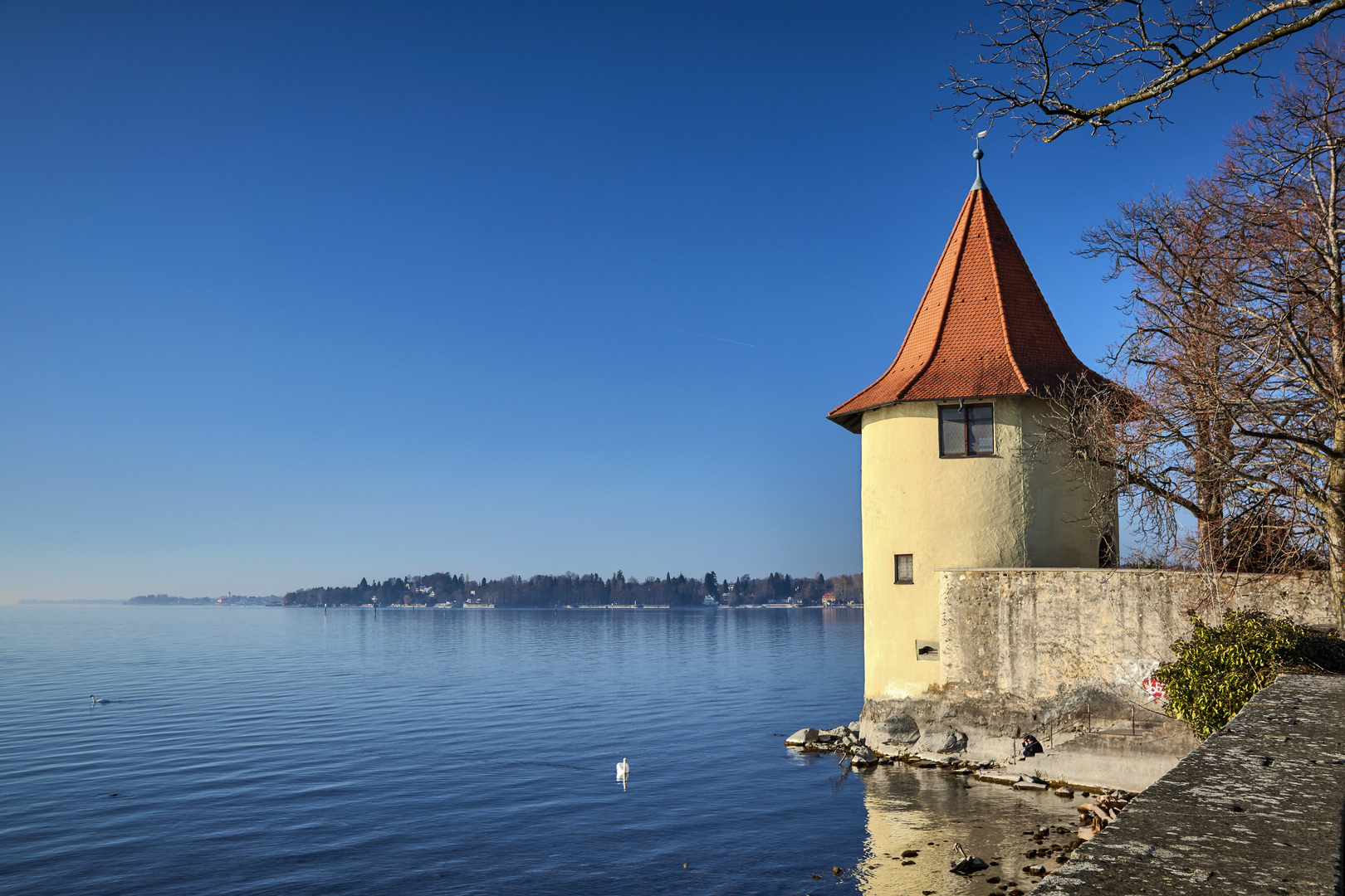 Türmchen am See