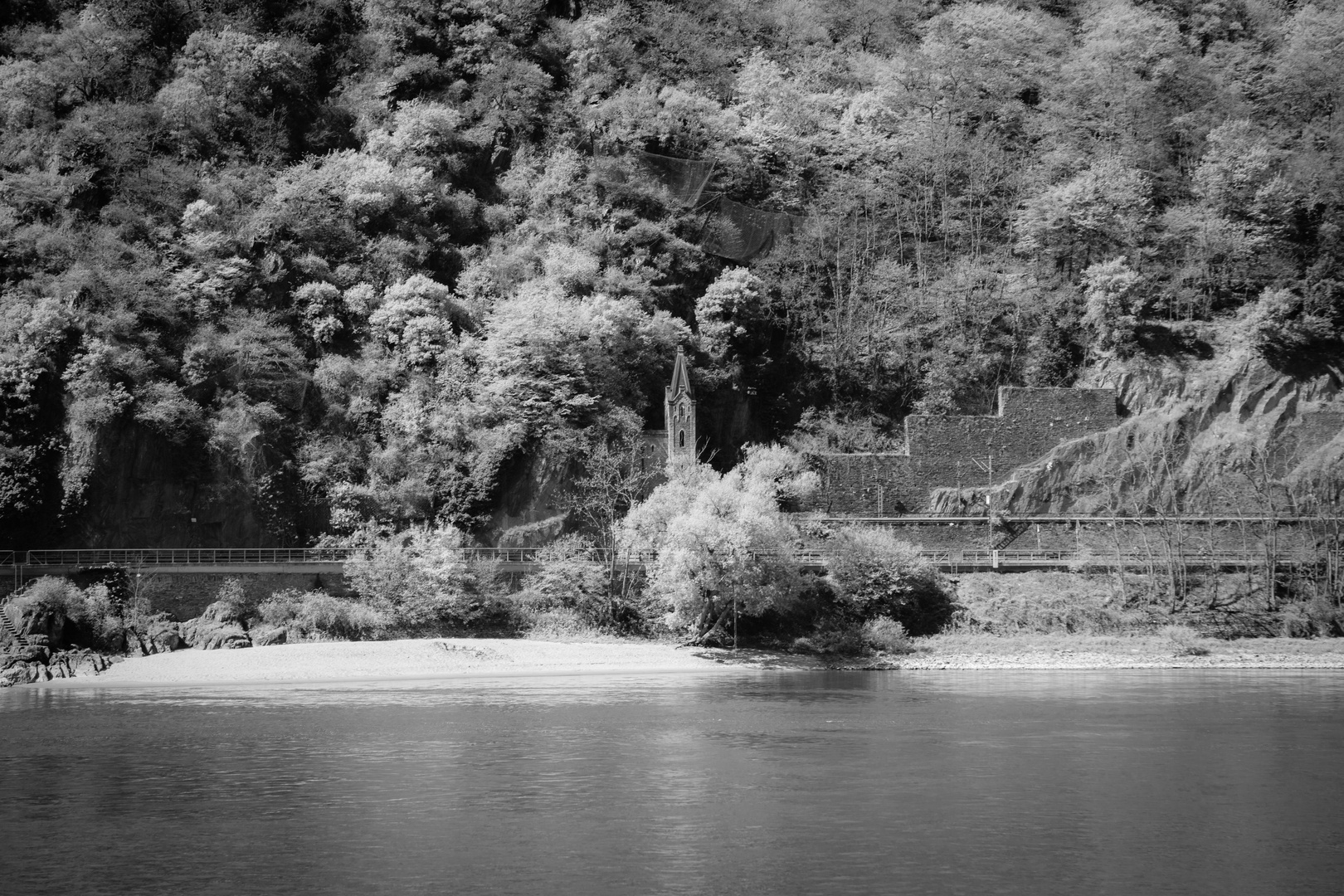 Türmchen nahe der Loreley