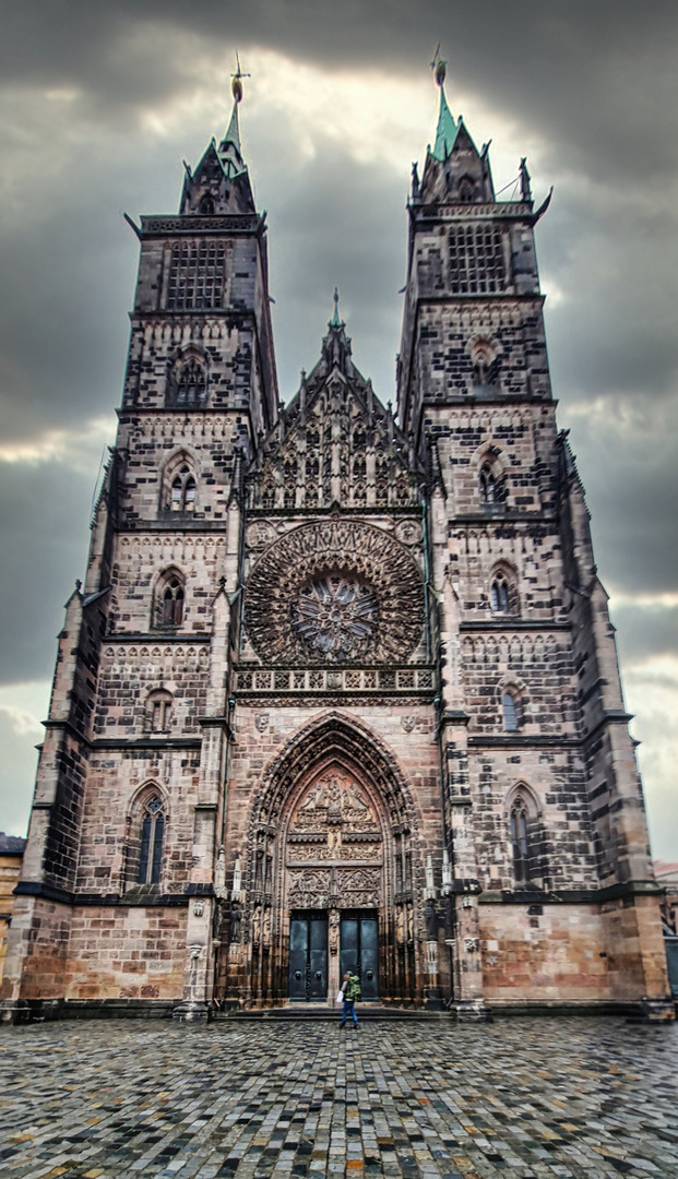 Türme der Lorenzkirche, Blick von Westen