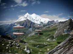 Türme im Gebirge