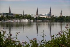 Türme überm Wasser