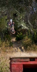 tuffstuff - Downhill in Espana