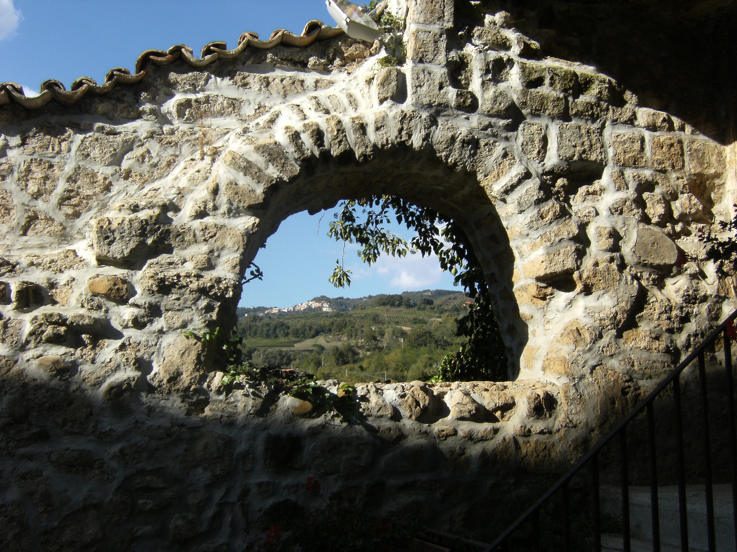 TUFO(Avellino): scorcio dal castello