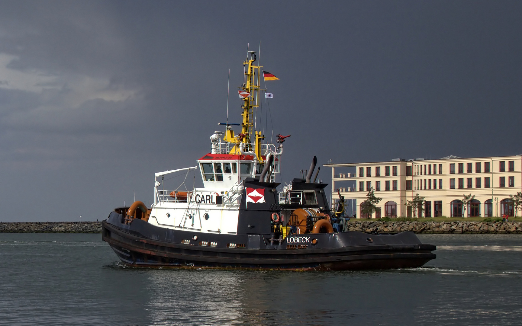 Tug CARL