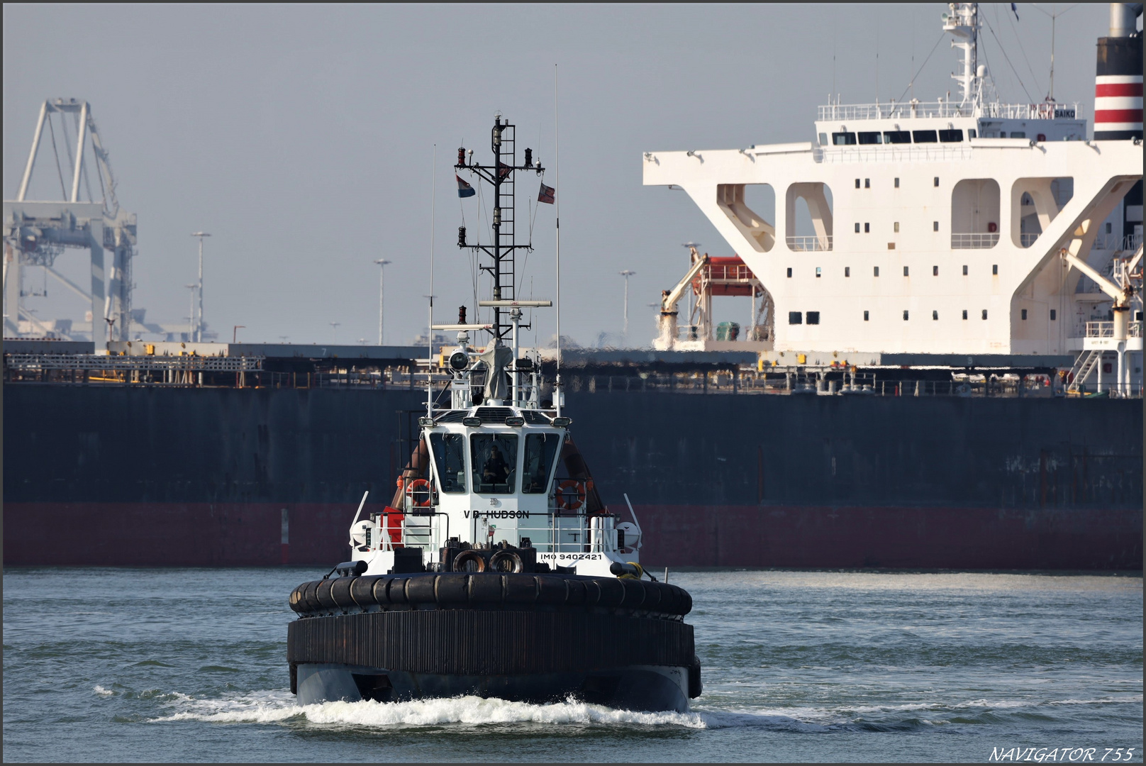 Tug VB HUDSON, Rotterdam.