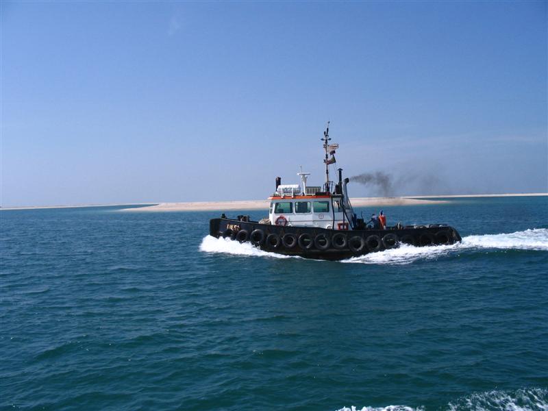 Tugboat DN.52 steaming round Palm Island II