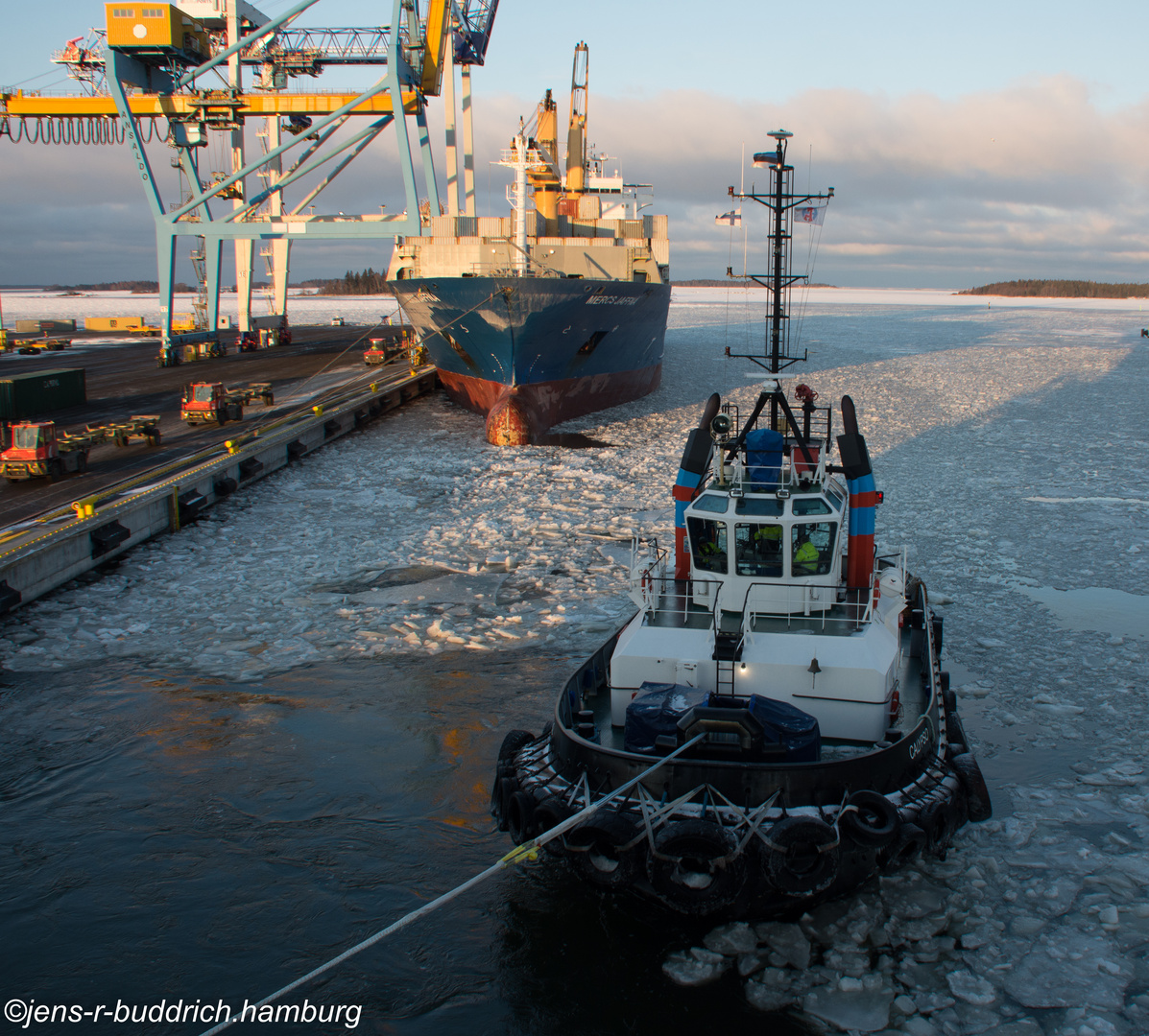 Tugboat life 