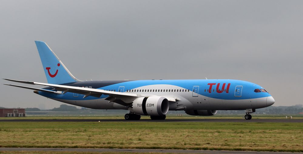 TUI AIRLINES NETHERLANDS