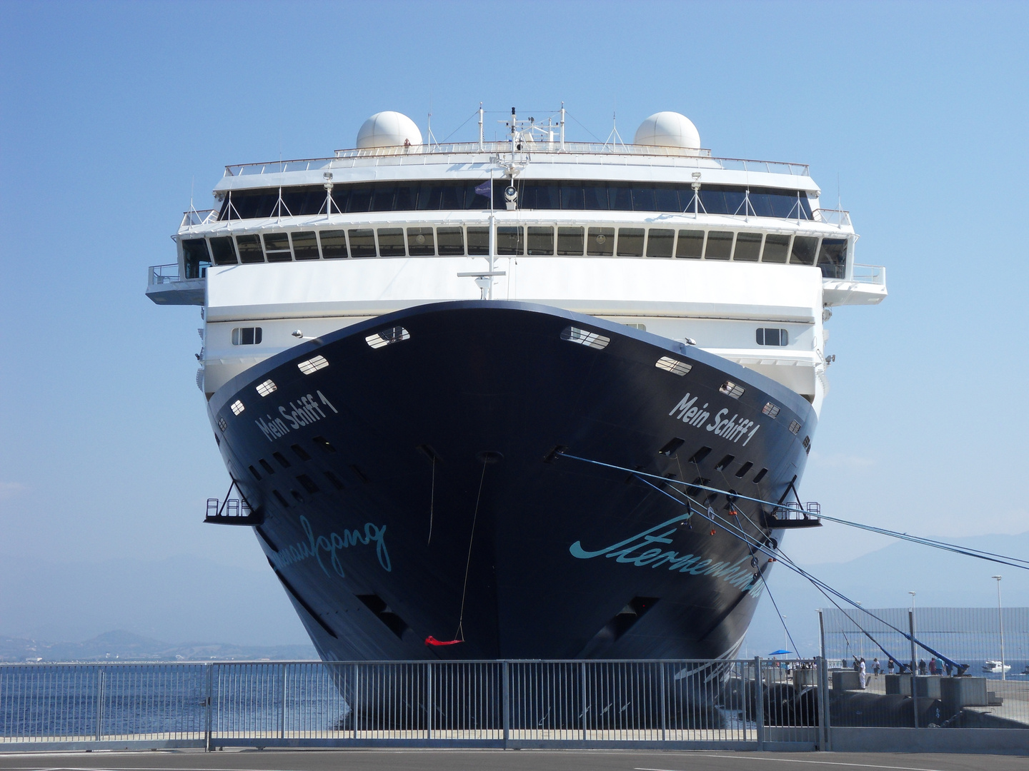 TUI MeinSchiff1 in Ajaccio